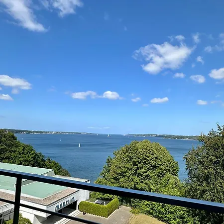 Apartament 2-zimmer-apartment Mit Traumhaften Kieler Foerde Blick *